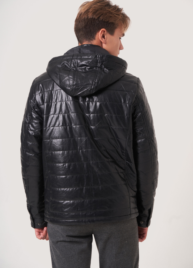 Черная кожаная куртка на молнии с капюшоном  модель № 789 в рассрочку