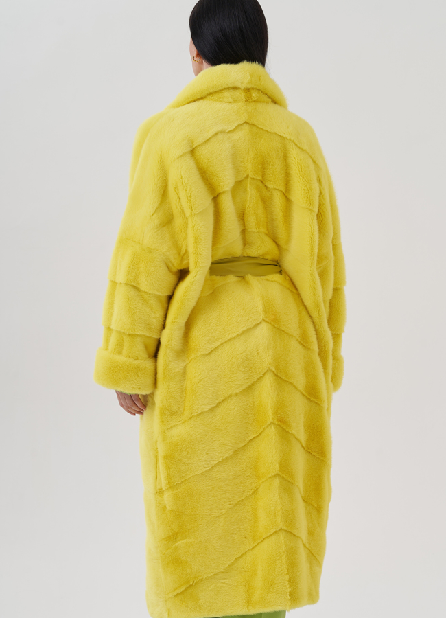 Шуба из норки с английским воротником  модель № 24649 в кредит