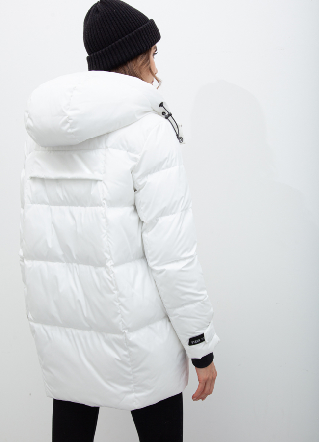 фото Пуховик женский белого цвета с капюшоном модель № 21027