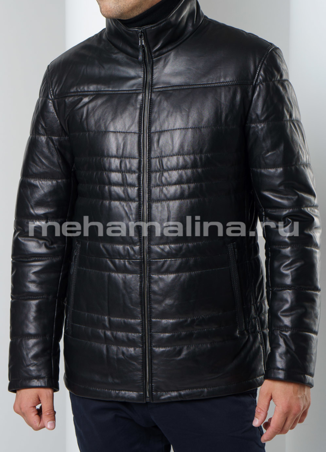 Куртка черного цвета  модель № KP-194 меха малина