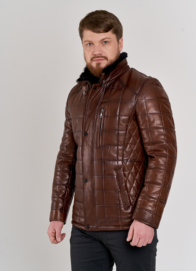 Мужская зимняя куртка коричневого цвета модель № П-510 меха малина