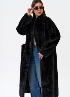 Женское пальто из эко меха с воротником шаль