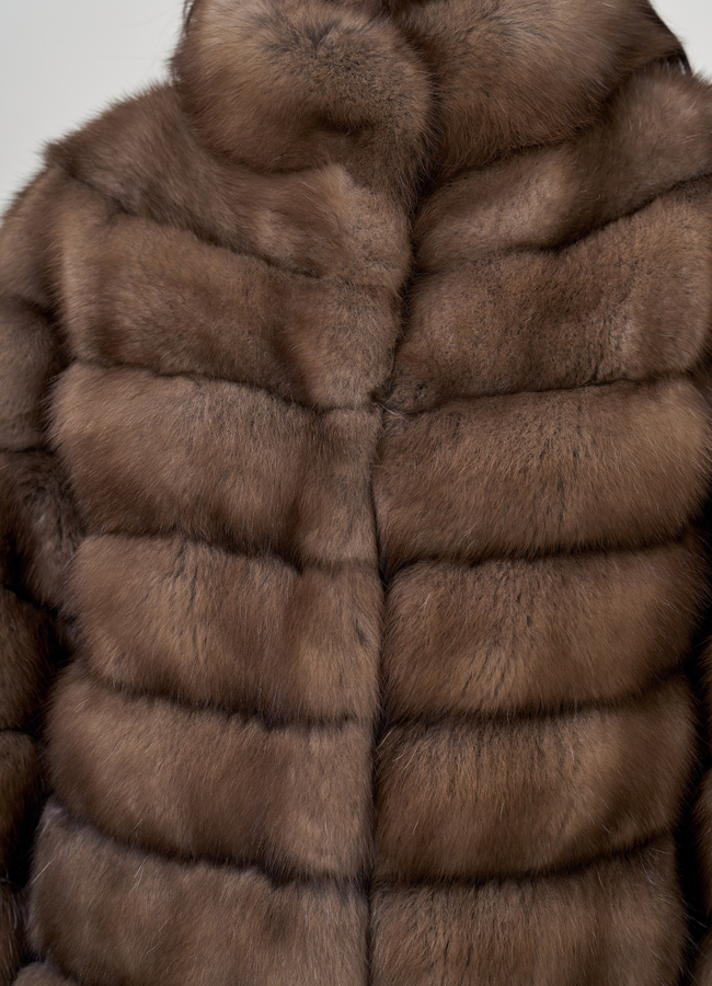 Шуба из куницы с воротником стойкой модель № 78935 в рассрочку