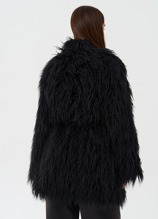 Шуба из эко меха под ламу модель № 28546 универмаг малина