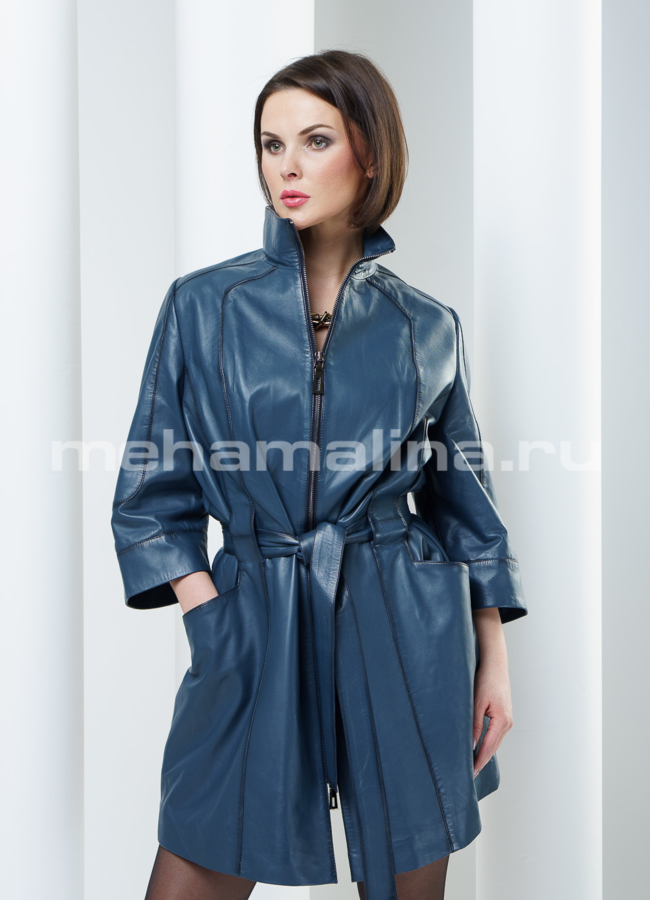 Кожаный плащ с затемненными швами модель № K-217 меха малина