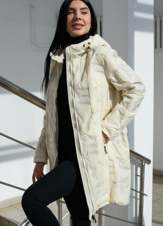 Женское полупальто с капюшоном  модель № 22530 в кредит