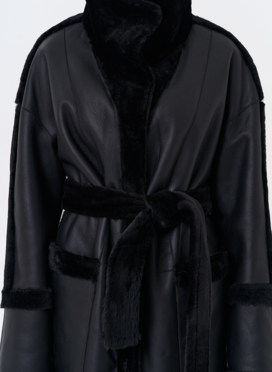 Женская двухсторонняя дубленка с воротником стойкой