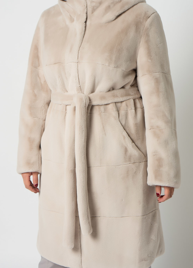 Двухстороннее полупальто из эко меха с капюшоном модель № 19010 в рассрочку