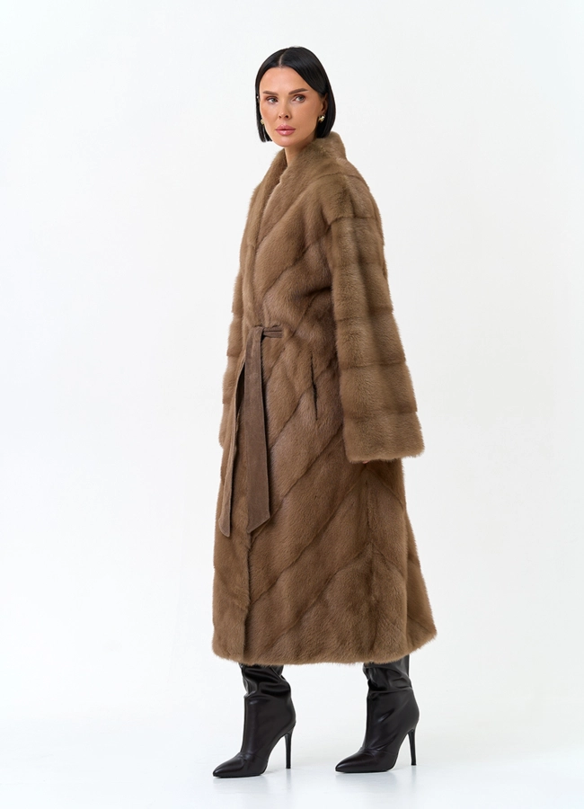Женская шуба из меха норки  модель № 29090 универмаг малина