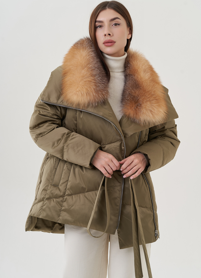 Укороченный женский пуховик с лисой модель № 25728 универмаг малина