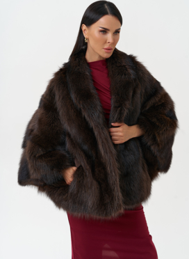 Женская шуба из меха канадского енота Женская шуба из меха канадского енота