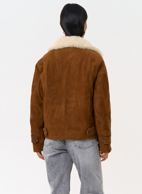 Пуховик из натуральной замши с мехом