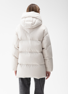 Женский пуховик с капюшоном 