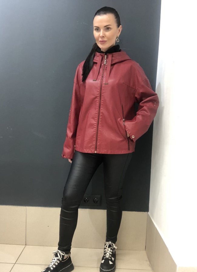 Куртка из эко кожи модель № 582-6 меха малина