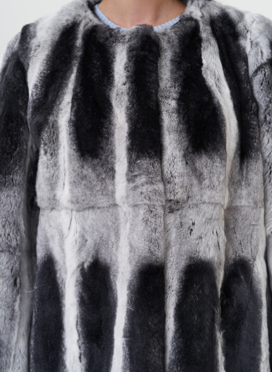 Женская шуба из меха кролика Женская шуба из меха кролика