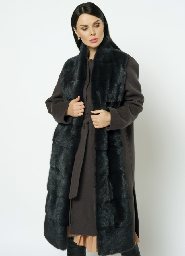 Пальто-жилет серого цвета модель № 2300/1 меха малина