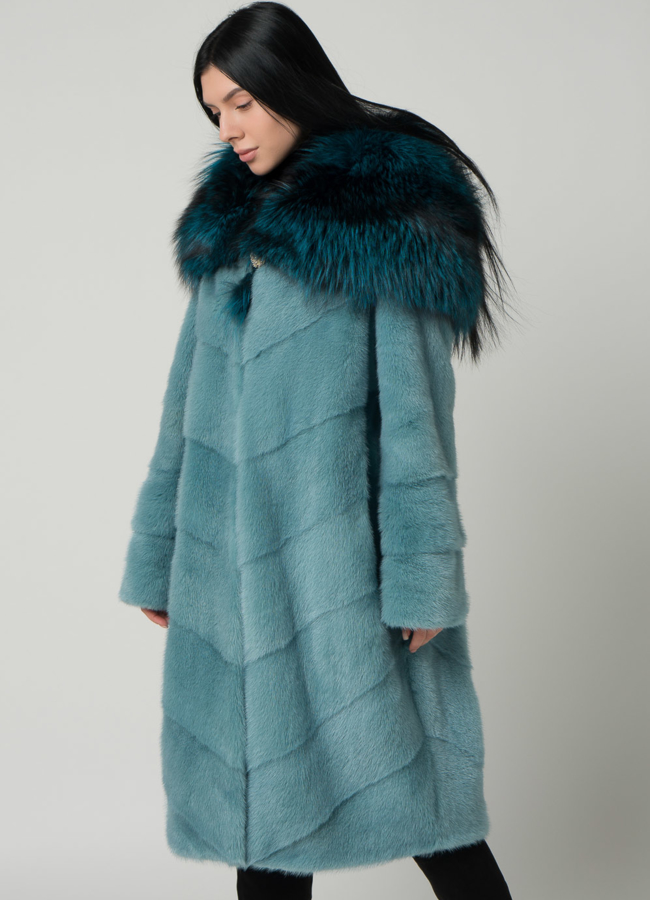 Светлая норковая шуба с капюшоном из чернобурки модель № 1602 универмаг малина