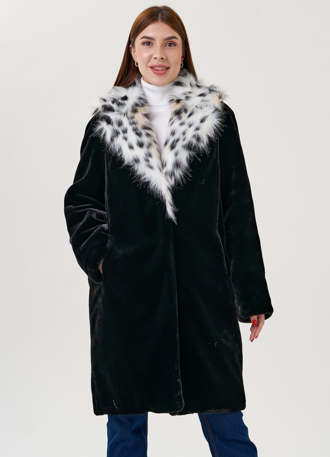 Полупальто черного цвета  с воротником из искусственной рыси  модель № 79438 в рассрочку