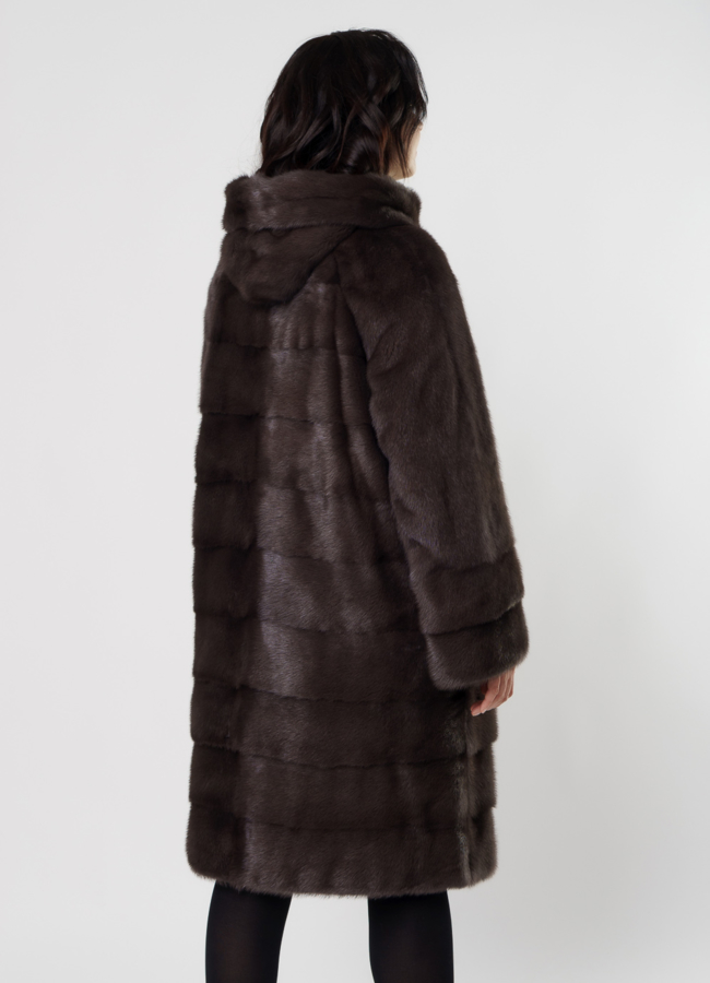 Шуба из норки в цвете капучино с капюшоном модель № 8010 в рассрочку