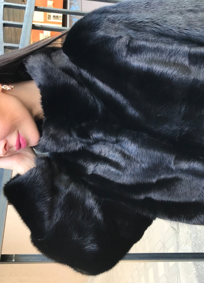 Норковая шуба в черном цвете модель № 8010 в кредит