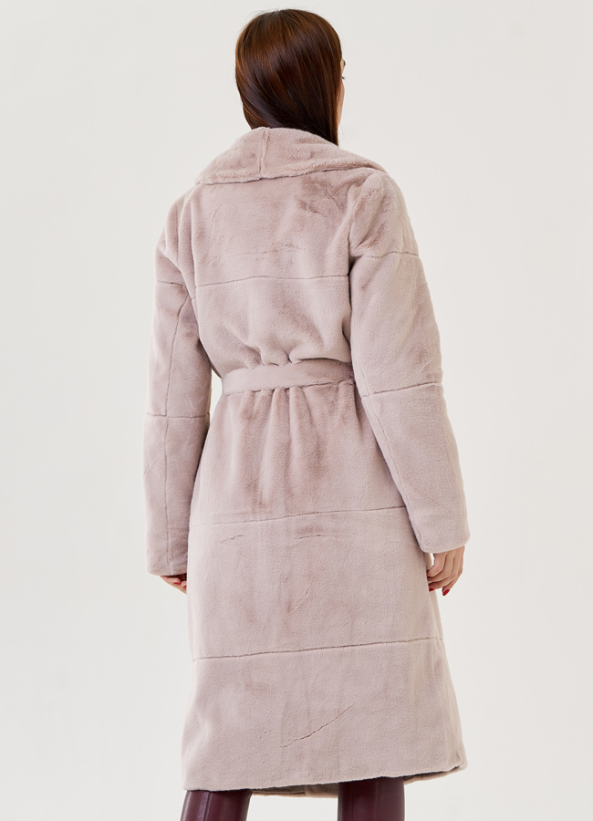 Пальто из эко меха с поясом модель № 79341 в кредит