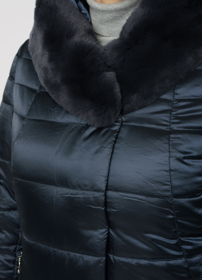 Пуховик на поясе с капюшоном, отделка кролик модель № 1963 универмаг малина