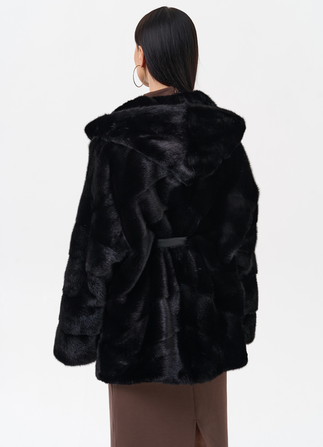 фото Короткая норковая шуба с капюшоном модель № 29255