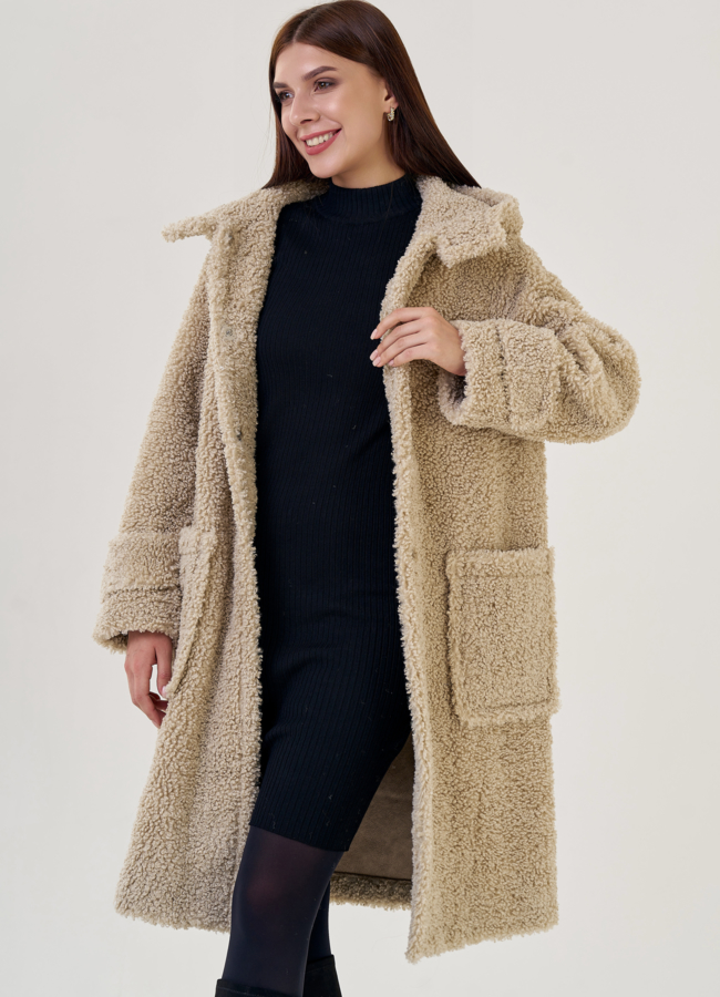 Женское полупальто с капюшоном бежевого цвета  модель № 23241 в рассрочку