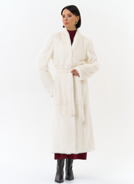 Белая шуба из меха норки с поясом