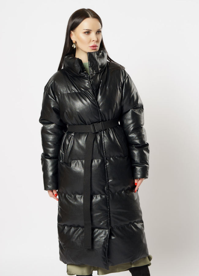 Пальто женское из экокожи черного цвета модель № 718-1 меха малина