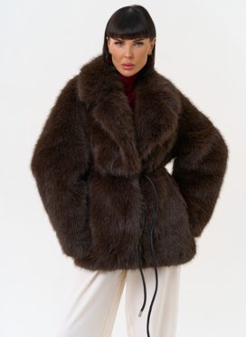 Женская шуба из эко меха с английским воротником Женская шуба из эко меха с английским воротником