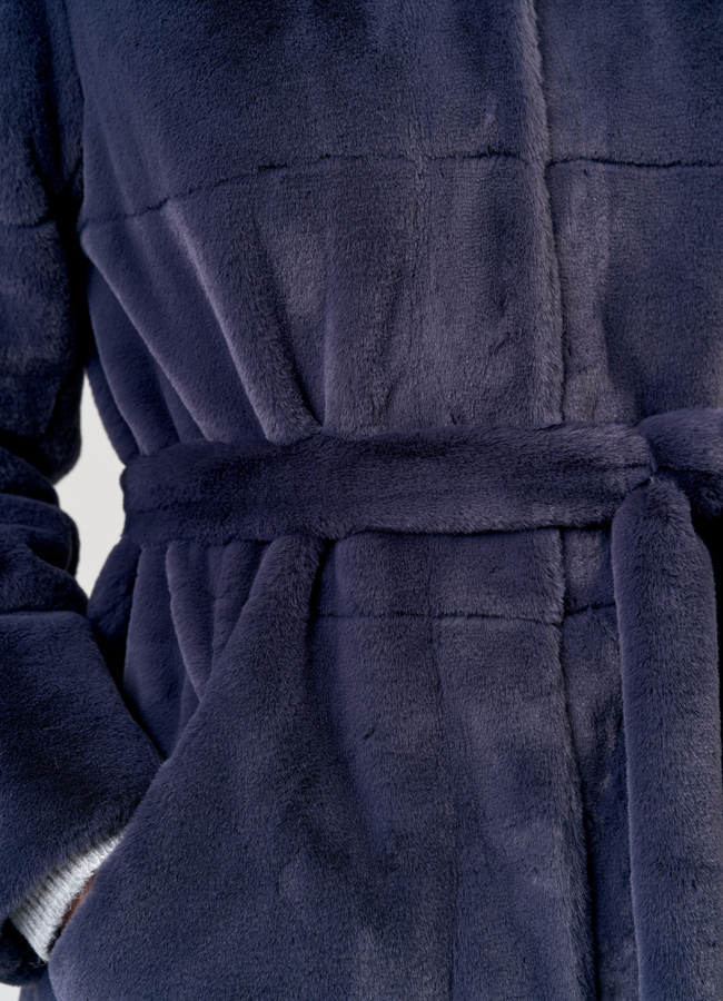 Двусторонняя эко шуба с капюшоном модель № 19009 универмаг малина