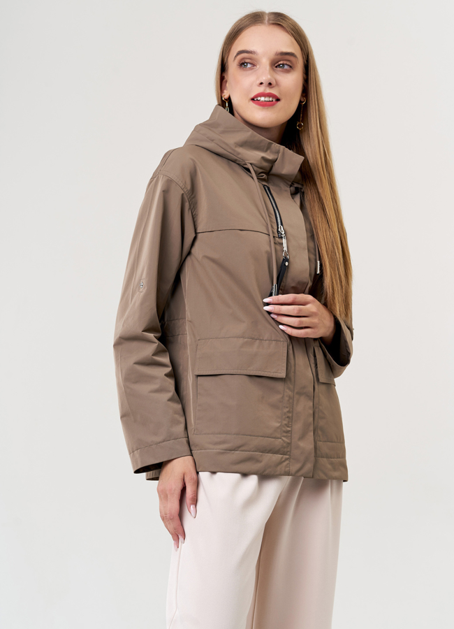 Светлая куртка с капюшоном модель № 21231 универмаг малина