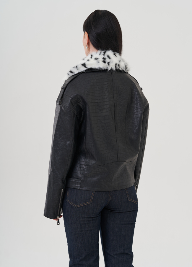 Куртка из эко кожи черного цвета модель № 24909 универмаг малина