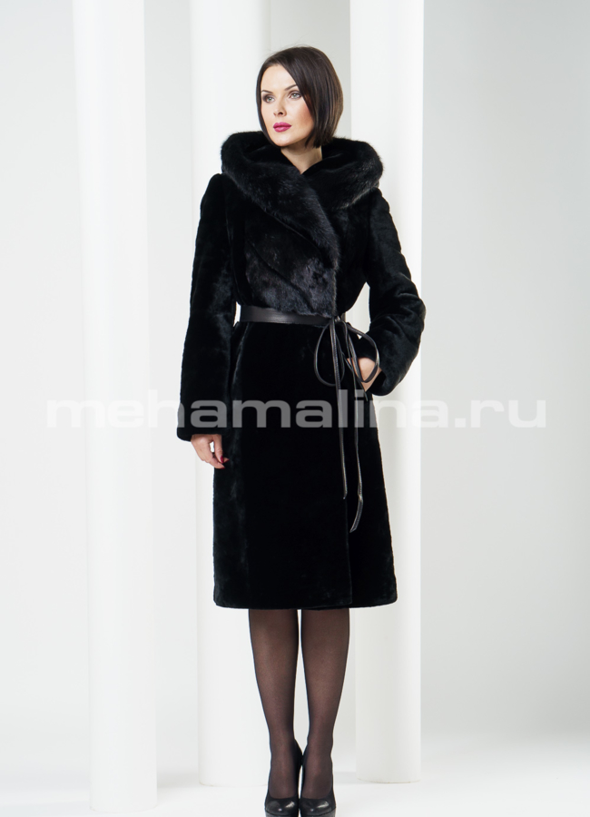 фото Шуба из мутона с оригинальным норковым капюшоном модель № S-214