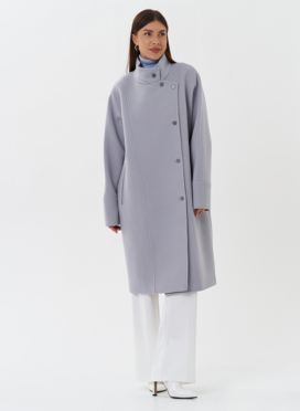 Женское пальто серого цвета