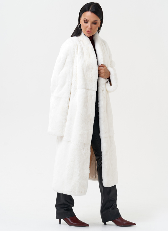 Длинная шуба из меха кролика