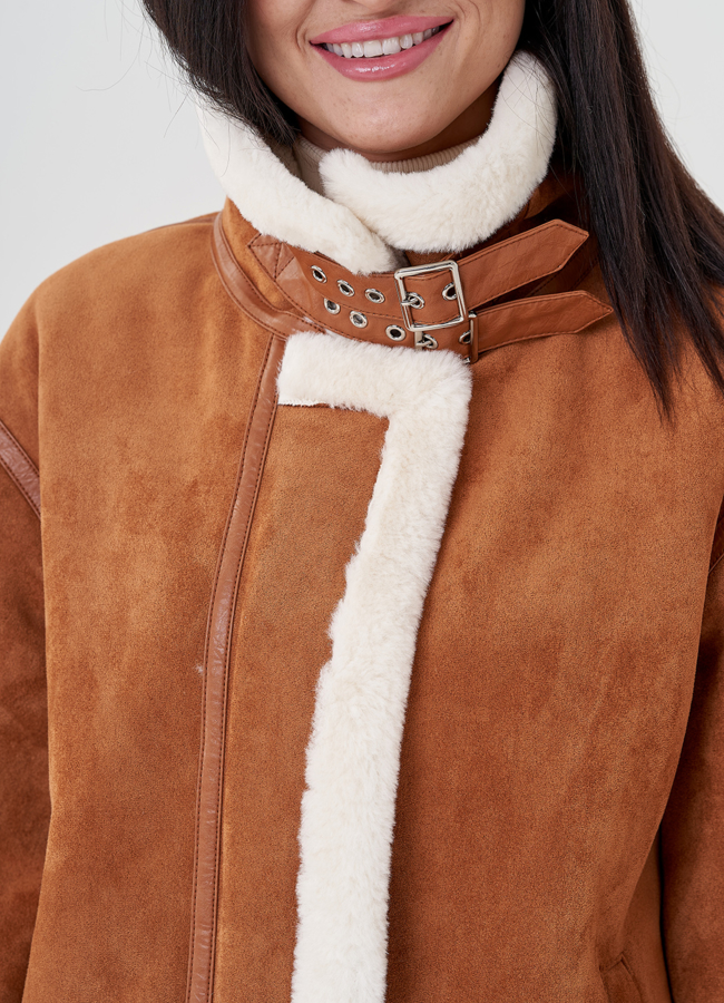 Дубленка женская  из эко замши  модель № 23953 универмаг малина