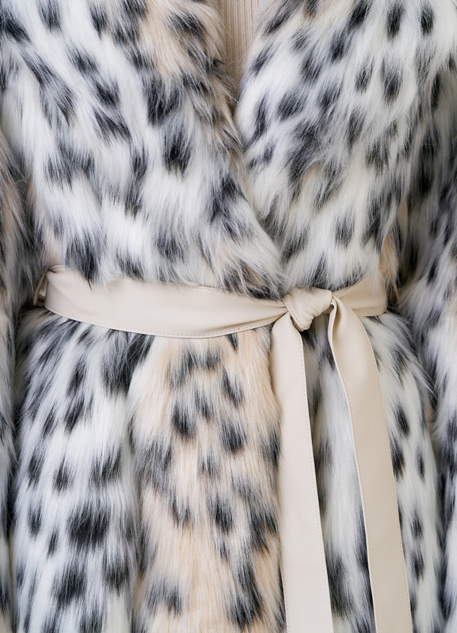 Женское пальто из искусственной рыси  модель № 23614 универмаг малина