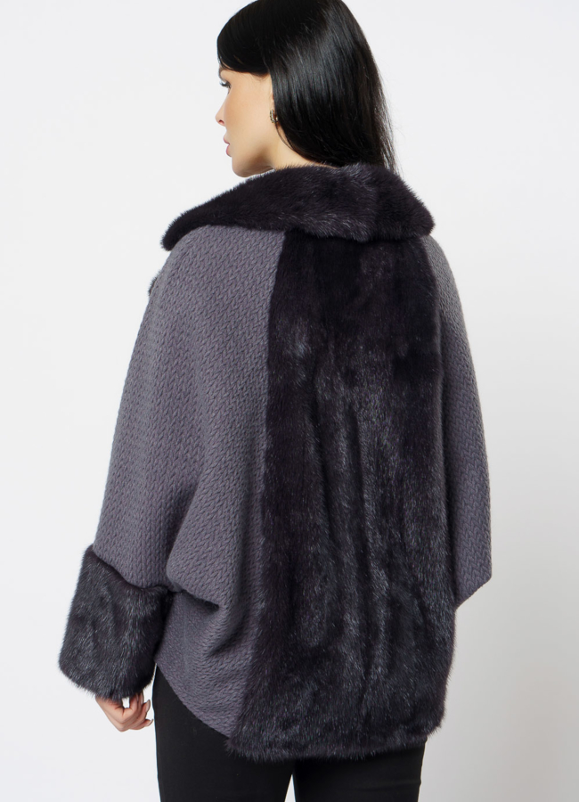 Укороченное пальто с мехом модель № 1903 в кредит