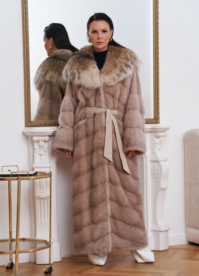 фото Норковая шуба с капюшоном из меха рыси модель № 27566