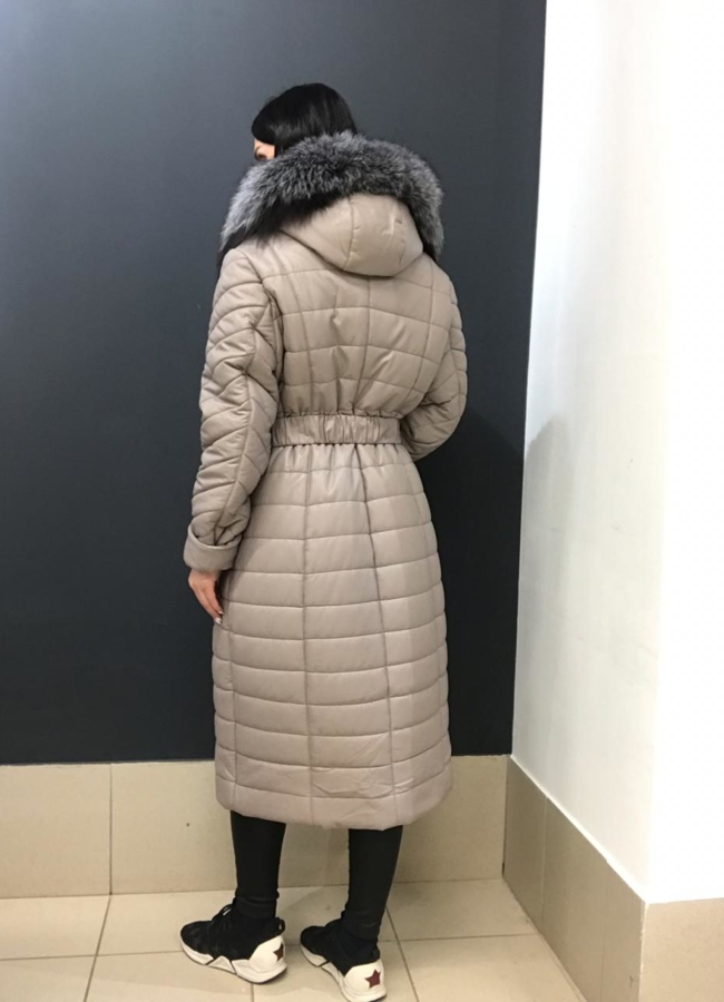 фото Светлый кожаный пуховик модель № 829