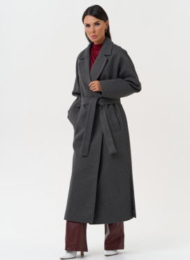 Длинное женское пальто с поясом