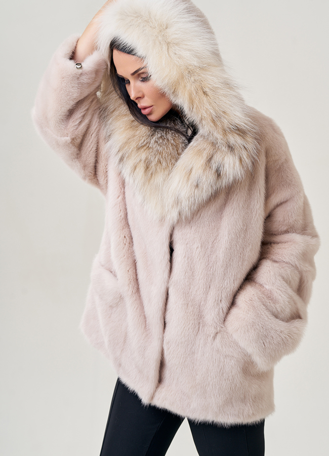 Шуба оверсайз с капюшоном из рыси модель № 78731 универмаг малина