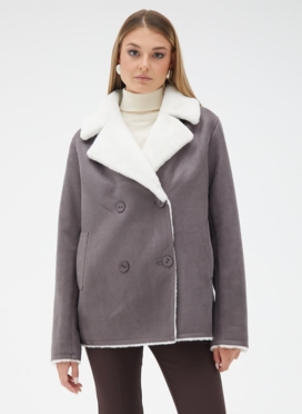 Женская двухсторонняя дубленка из эко кожи с английским воротником