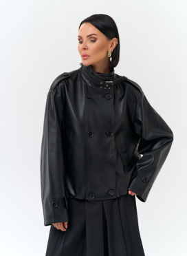 Женская куртка из эко кожи черного цвета