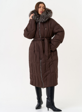Женский пуховик с отделкой из чернобурой лисы