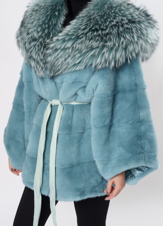 Укороченная норковая шуба с капюшоном светло-зеленого цвета модель № S-851 универмаг малина