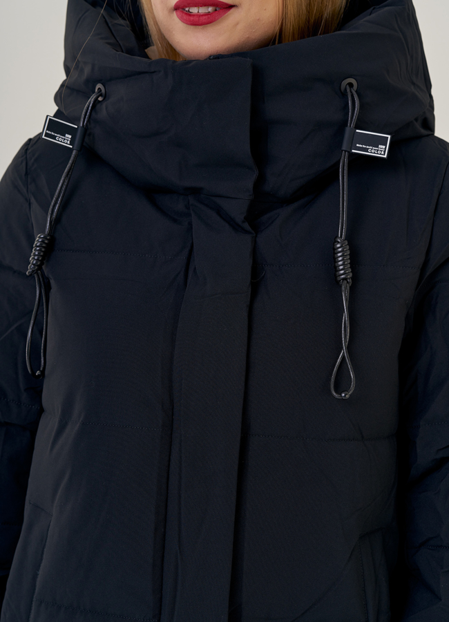 Пуховик женский черного цвета  модель № 23317 универмаг малина