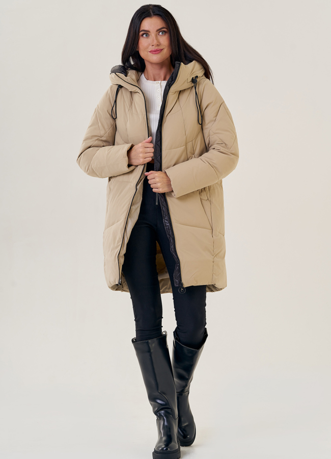 Женский пуховик с капюшоном бежевого цвета  модель № 3316 универмаг малина